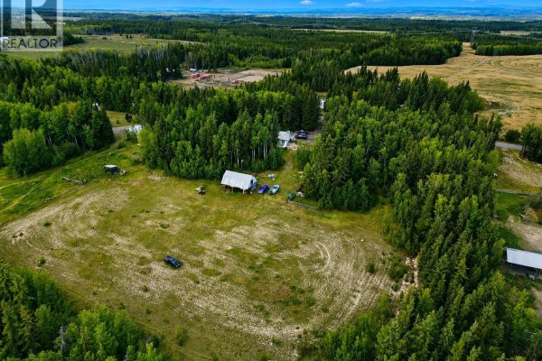 Kitchen - 5137 Carmen Hill Road, Vanderhoof, BC V0J3A1 Photo 3
