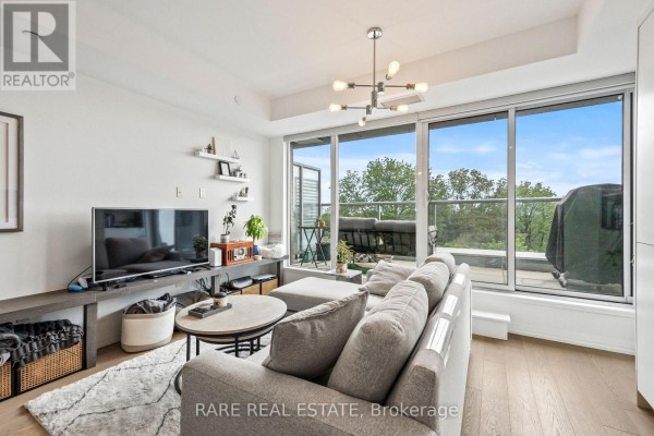 514 - 835 St Clair Avenue W, Toronto, ON M6C0A8 Photo 4