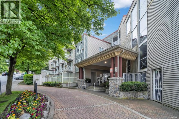 514 528 Rochester Avenue, Coquitlam, BC V3K7A5 Photo 2