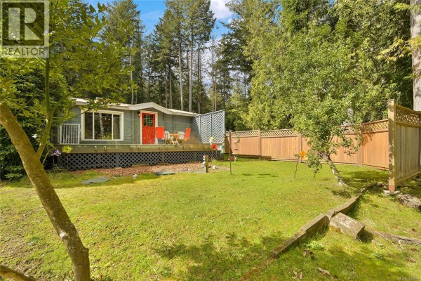 Kitchen - 514 Aya Reach Rd, Mayne Island, BC V0N2J2 Photo 3