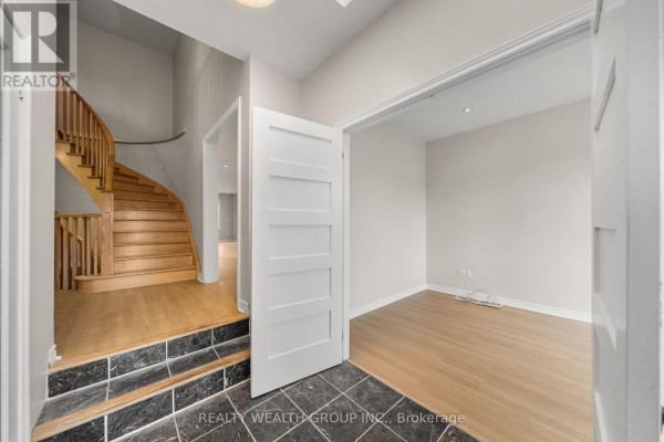 514 Grove Street E, Barrie, ON L4M5Z2 Photo 4