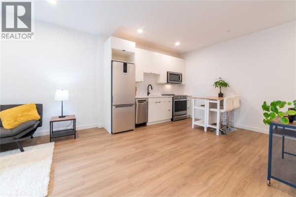 Living room - 514 Victoria Street Unit# 207, Nelson, BC V1L4K8 Photo 4