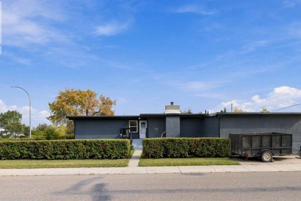 5141 43 Street, Olds