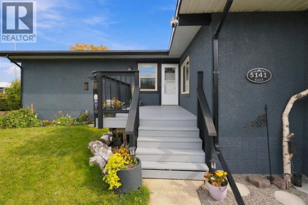 4pc Bathroom - 5141 43 Street, Olds, AB T4H1A8 Photo 2
