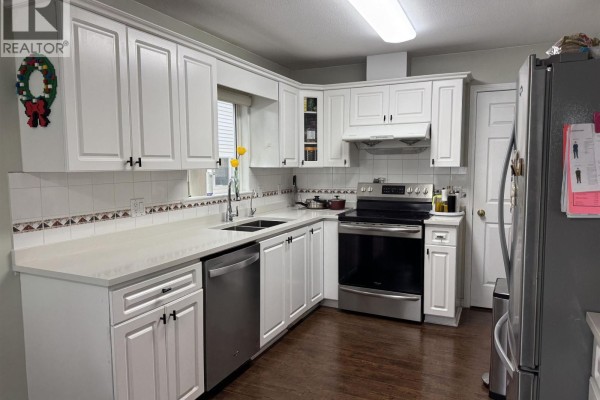 5142 Manor Street, Burnaby, BC V5G1B5 Photo 4