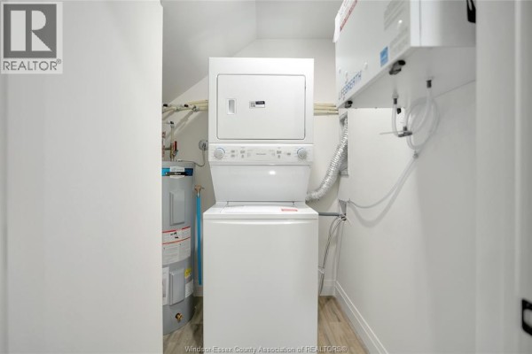 3pc Bathroom - 515 Caron Unit# 2, Windsor, ON N9A5B5 Photo 4