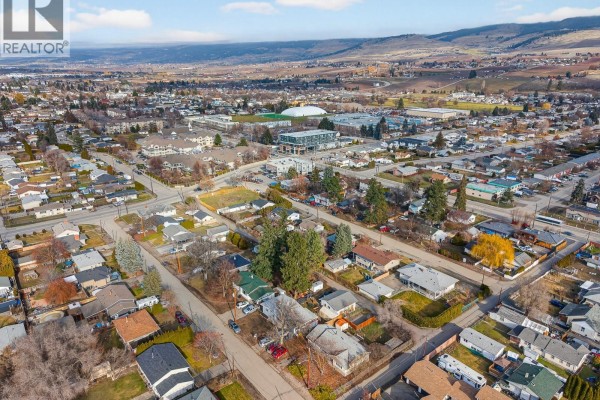 515 Donhauser Road, Kelowna, BC, photo 2
