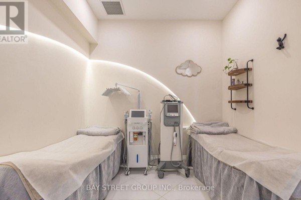 515 Wilson Avenue, Toronto, ON M3H1V1 Photo 5