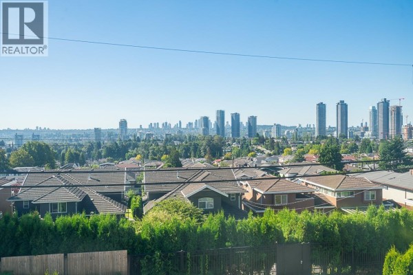 5150 Hastings Street, Burnaby, BC, photo 2