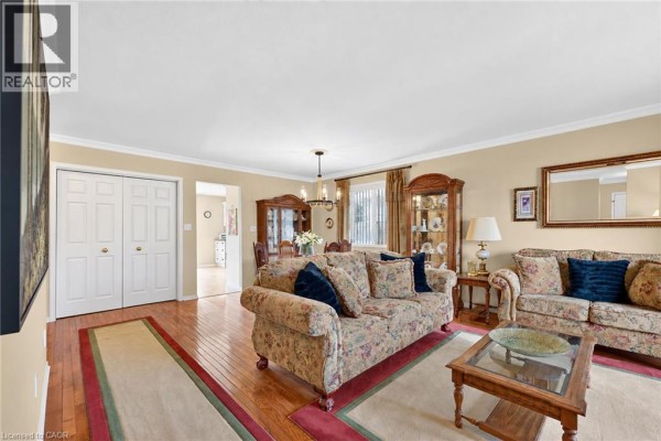Laundry room - 5150 Meadowood Lane, Beamsville, ON L3J0J8 Photo 3