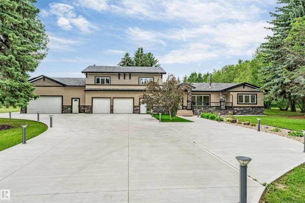 Family room - 51528 Rge Road 262, Rural Parkland County, AB T6Y1C1 Photo 4