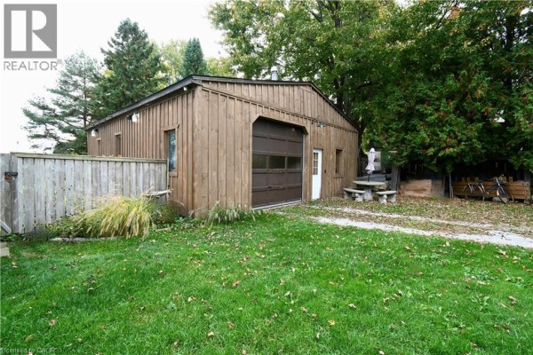 Bedroom - 5155 White Church Road, Mount Hope, ON L0R1W0 Photo 4