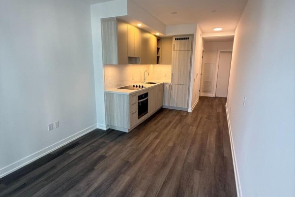 516 - 5 Meadowdale Rd Avenue N, Vaughan, ON L4K0C7 Photo 4