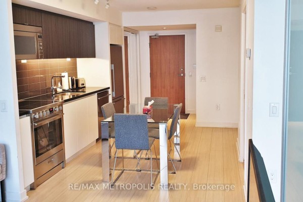 516 - 85 Queens Wharf Road, Toronto, ON, photo 3