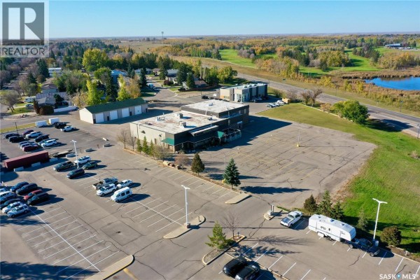 516 522 Broadway Street W, Yorkton, SK, photo 2