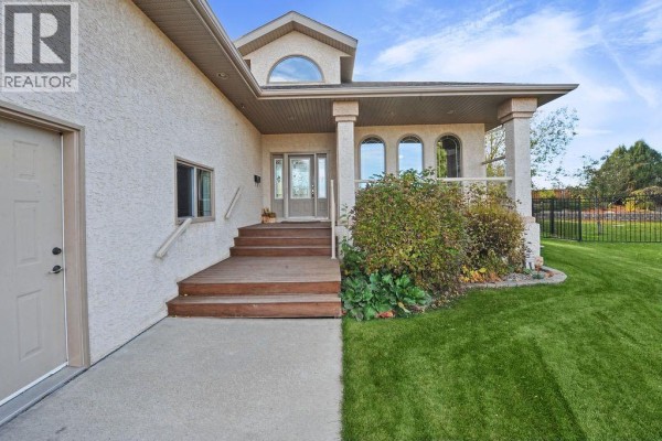 5pc Bathroom - 516 Park Ridge Close, Camrose, AB T4V4V2 Photo 3