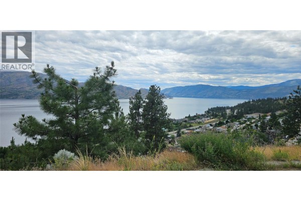 5165 Macneill Court, Peachland, BC, photo 3