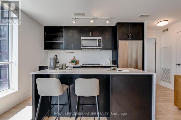517 - 2300 St. Clair Avenue W, Toronto, ON, photo 2