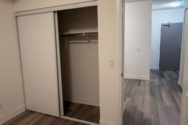 Kitchen - 517 - 3121 Sheppard Avenue E, Toronto, ON M1T0B6 Photo 3