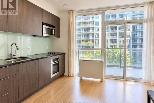 Kitchen - 517 - 478 King Street W, Toronto, ON M5V0A8 Photo 3