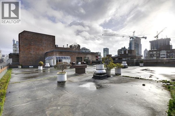 517 1330 Burrard Street, Vancouver, BC V6Z2B8 Photo 4