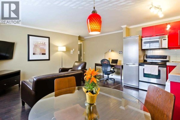 517 15 Avenue Sw, Calgary, AB, photo 2