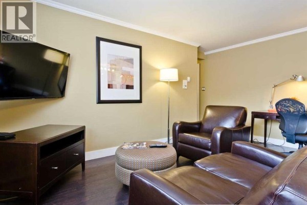 517 15 Avenue Sw, Calgary, AB T2R0R3 Photo 4