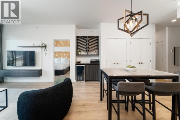 517 725 Marine Drive, North Vancouver, BC V7M0G2 Photo 4