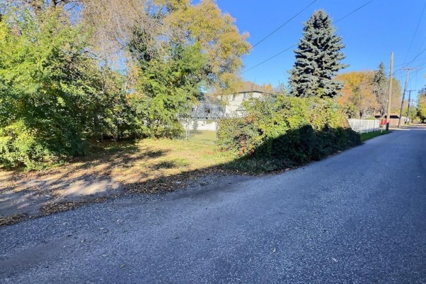 517 7th Street, Brandon, MB R7A3T3 Photo 5