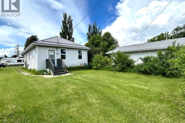 517 Iris Street, Rosemary, AB T0J2W0 Photo 5