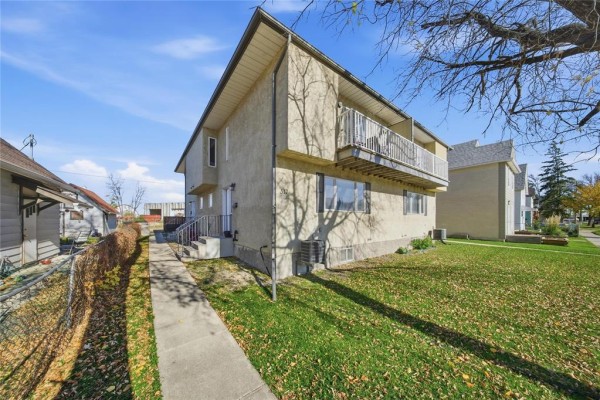 517 Kavanagh Street, Winnipeg, MB R2J0L5 Photo 2