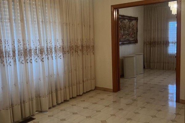 Bedroom 2 - 517 Milverton Boulevard, Toronto, ON M4C1X6 Photo 4