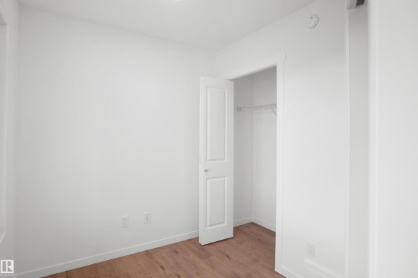 Bedroom 2 - 5172 River's Edge Wy Nw, Edmonton, AB T6M3A8 Photo 5