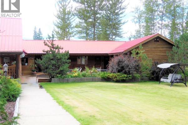 5177 Clearwater Valley Road, Clearwater, BC, photo 2