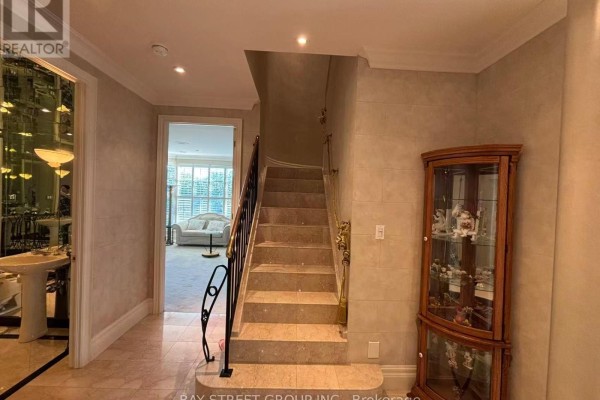 518 - 1 Watergarden Way, Toronto, ON M2K2Z7 Photo 2