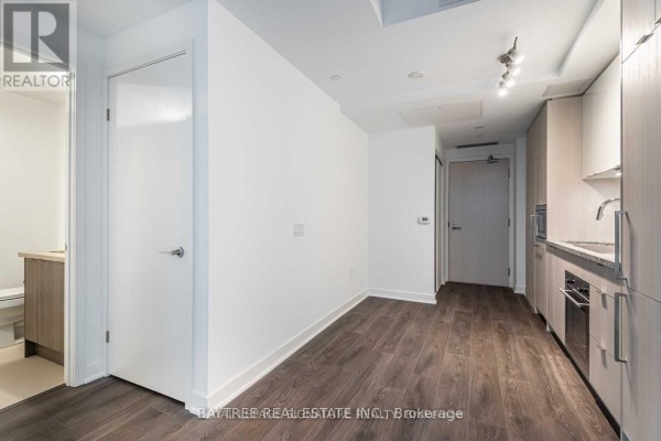 518 - 115 Blue Jays Way, Toronto, ON M5V0N4 Photo 3