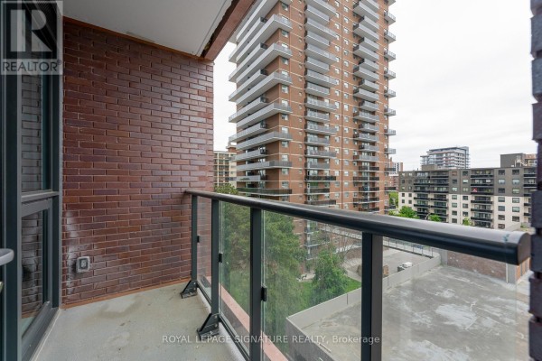 518 - 28 Ann Street, Mississauga, ON, photo 2