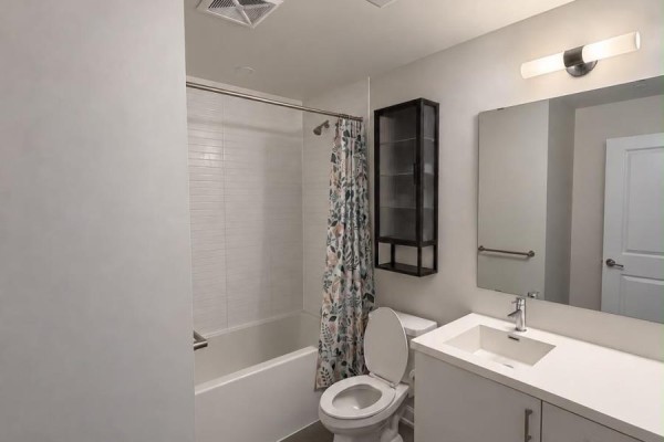 518 - 3200 William Colston Avenue, Oakville, ON L6H7W6 Photo 3