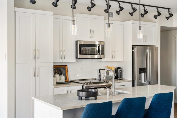518 11035 Ravine Road, Surrey, BC V0V0V0 Photo 5