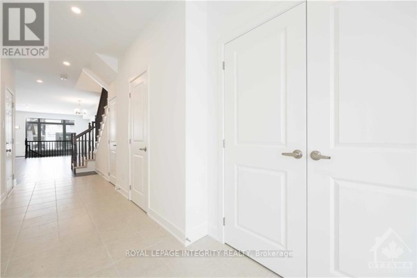 518 Cardamom Terrace, Ottawa, ON K2S2Y1 Photo 3