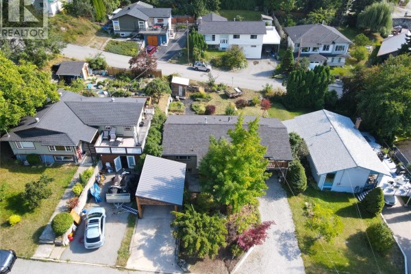 518 Delbruck Street, Nelson, BC, photo 2