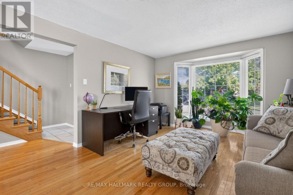 518 Des Conifers Crescent, Ottawa, ON K4A2Y7 Photo 3