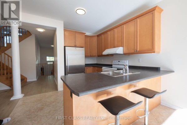 Kitchen - 518 Wettlaufer Terrace, Milton, ON L9T8K9 Photo 4