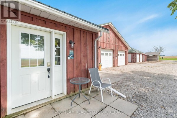 Living room - 518079 County Road 124, Melancthon, ON L9V1V8 Photo 4