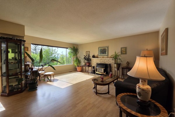 5185 234 Street, Langley, BC V2Z2P6 Photo 4