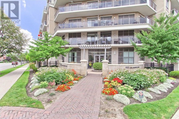 Kitchen - 519 - 111 Civic Square Gate, Aurora, ON L4G0S6 Photo 3