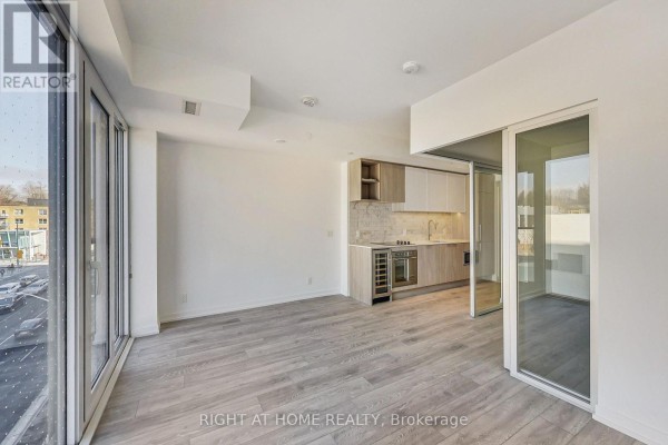 Kitchen - 519 - 2020 Bathurst Street, Toronto, ON M5P0A6 Photo 5