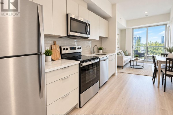 Kitchen - 519 - 2825 Jane Street, Toronto, ON M3N0A8 Photo 3