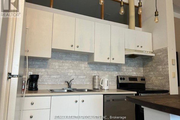 Kitchen - 519 - 700 King Street W, Toronto, ON M5V2Y6 Photo 5