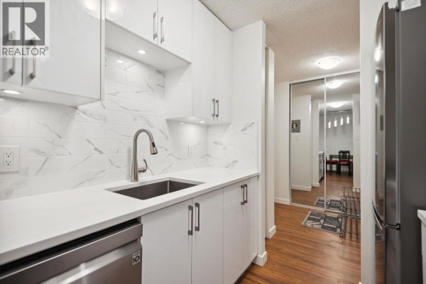 519 2012 Fullerton Avenue, North Vancouver, BC V7P3E3 Photo 3